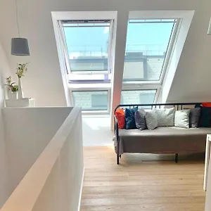 Amazing Location In Near Rathaus Apartment Wien