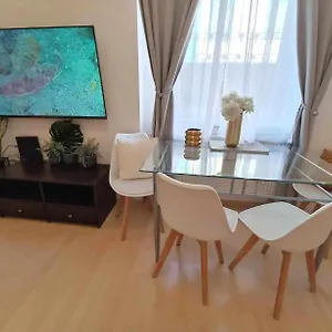 https://trendy-corvin-holiday-near-corvin-mall-free-garage.inbudapesthotels.com