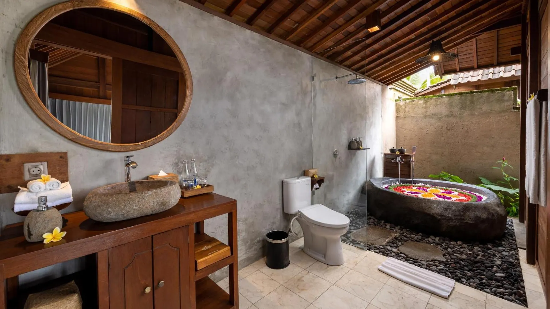 Santris Villas By Pramana Villas Ubud