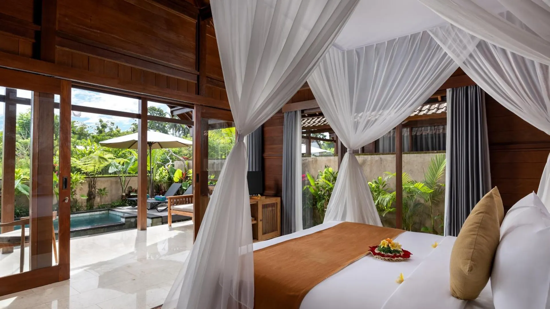 Santris Villas By Pramana Villas Ubud